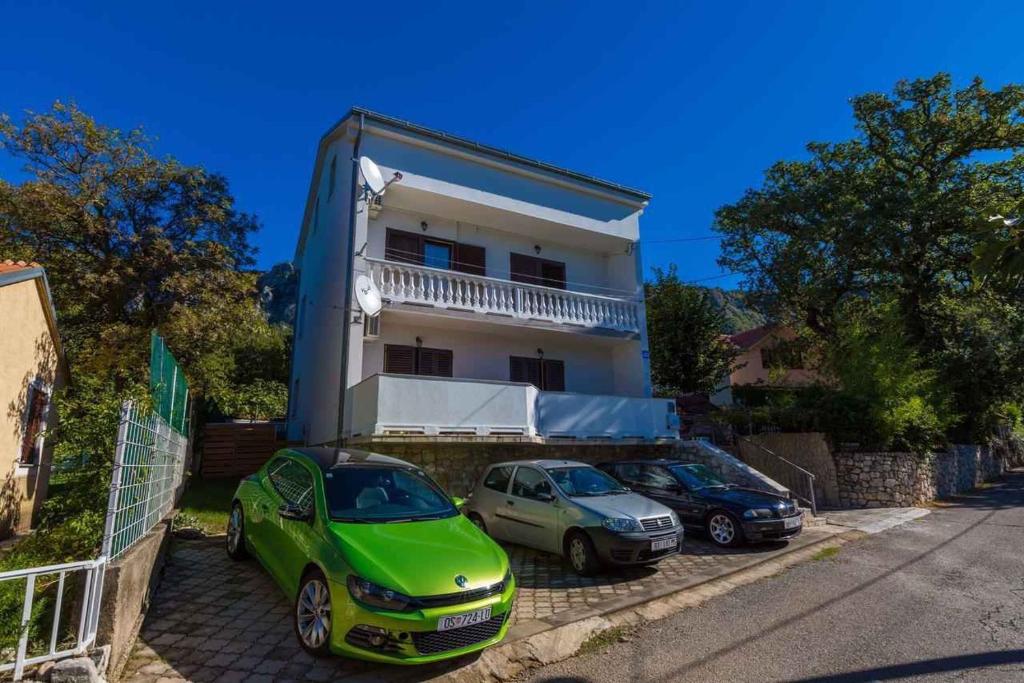Budova, kde se apartmán nachází
