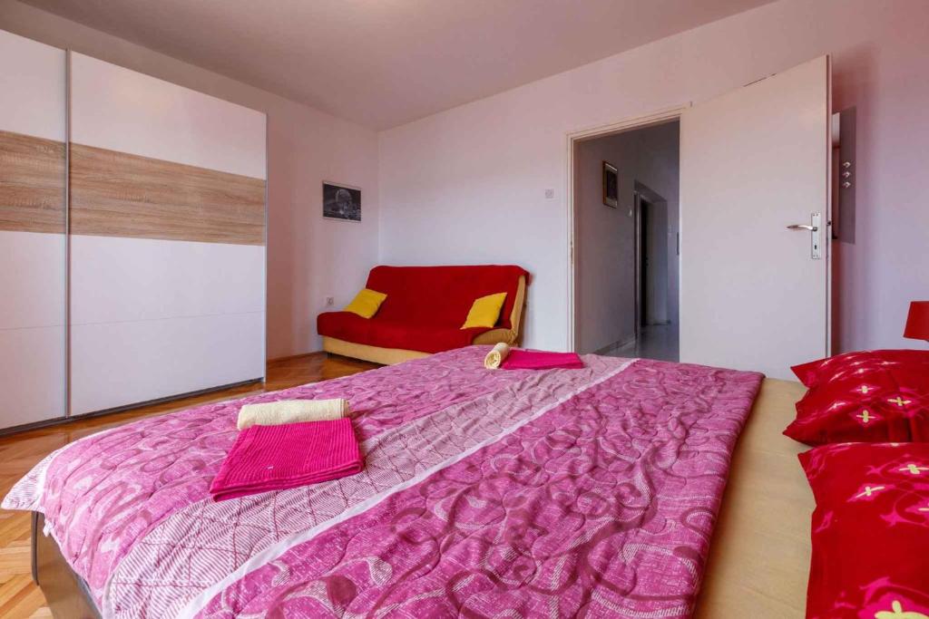 Posteľ alebo postele v izbe v ubytovaní Apartment in Crikvenica 5611