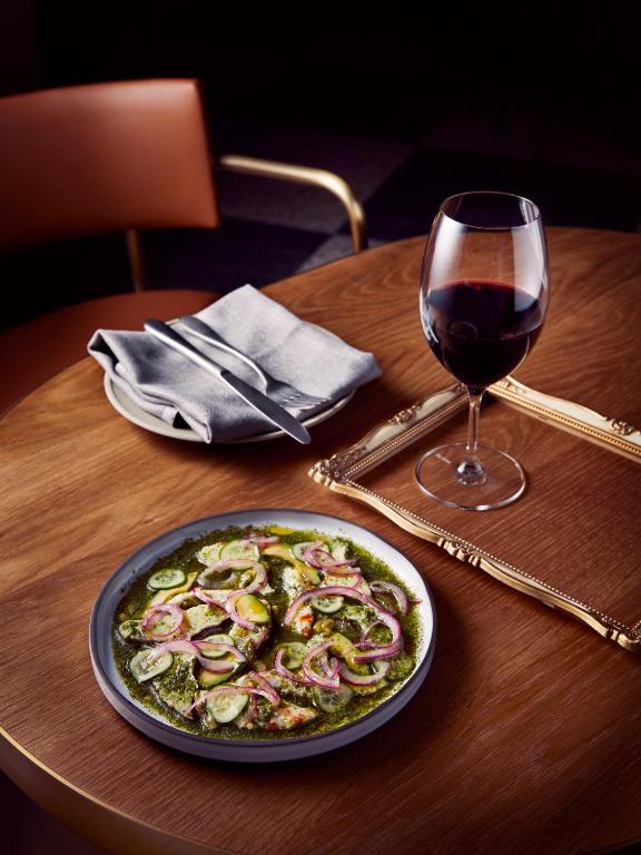 Ovolo Melbourne South Yarra, a Wyndham Hotel photo