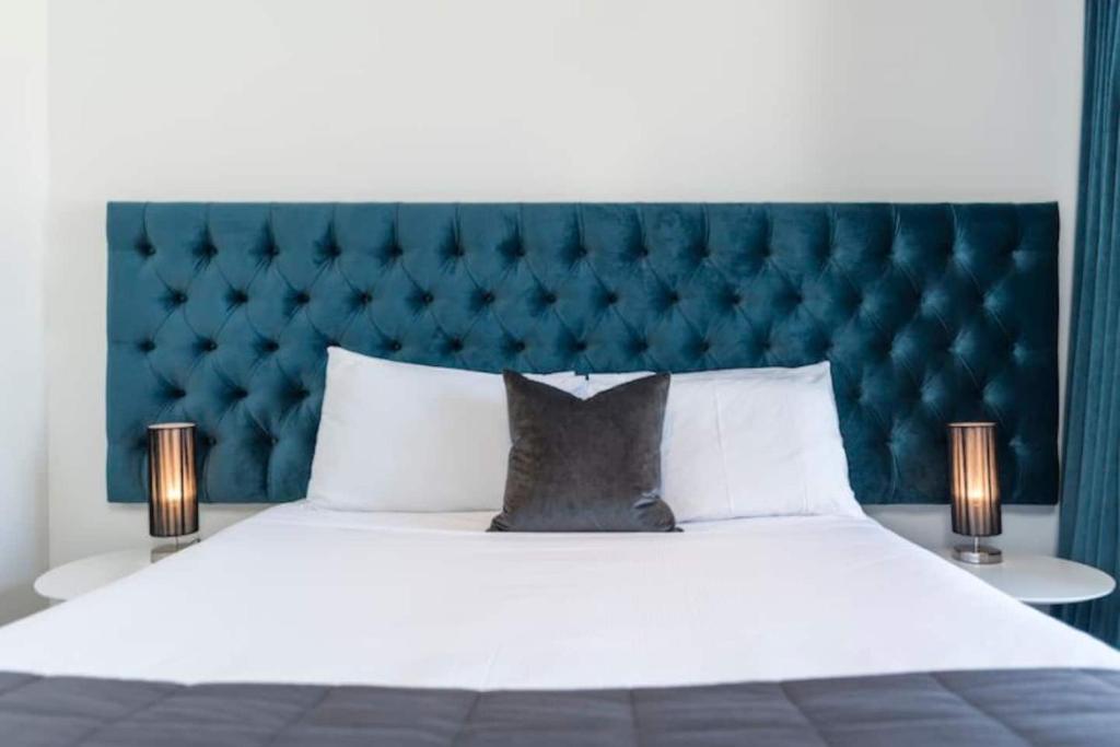 Brilliant Central Location - Resim 19