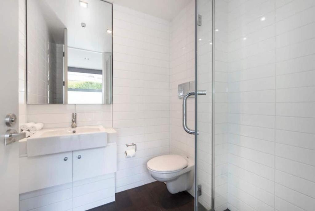 Brilliant Central Location - Resim 8