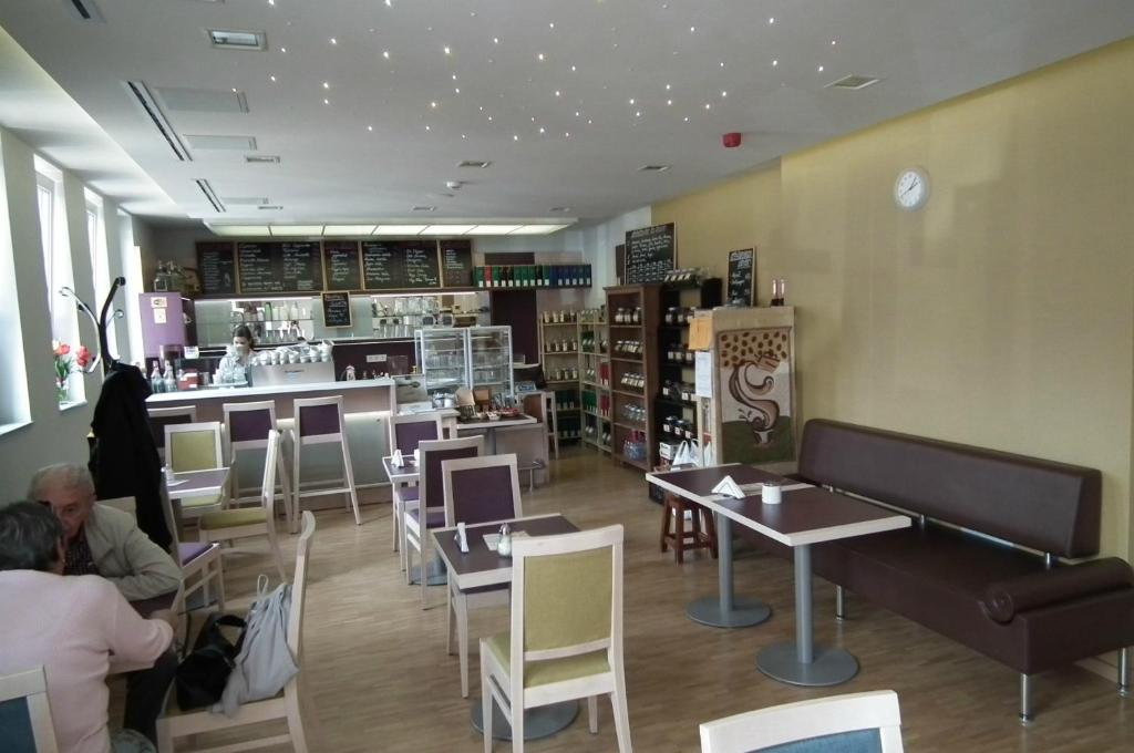 Posedenie v ubytovaní Szent Gellért Hostel