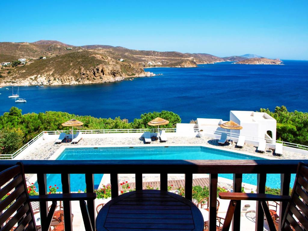 Gallery image of Patmos Paradise Hotel in Kámbos