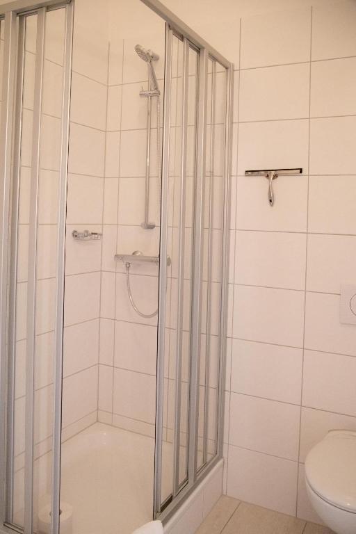 Pension Schloss Heringen - Habitación Triple Con Baño Privado