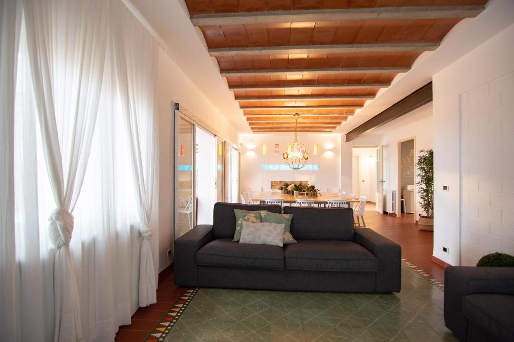 Posedenie v ubytovaní VILLA DEL RIU