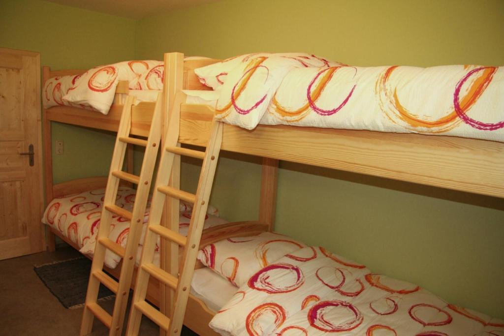 Postel nebo postele na pokoji v ubytování Ferienwohnung Zum Karzl