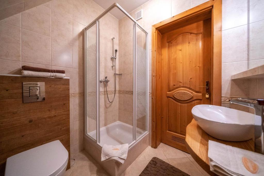 Willa i Domki Pod Reglami - 8