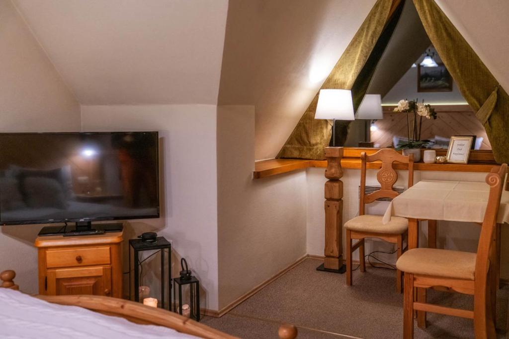 Willa i Domki Pod Reglami - 9