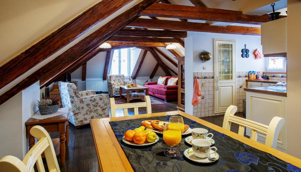 Residence U Cerného Orla - Resim 32