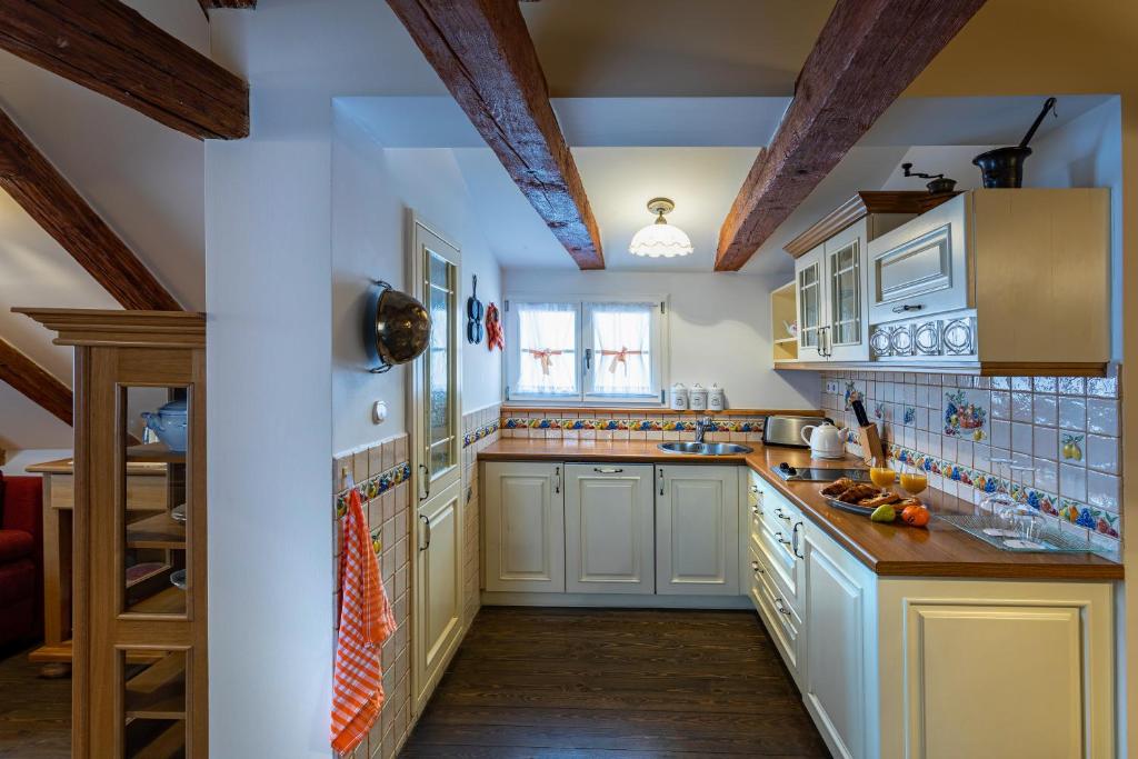 Residence U Cerného Orla - Resim 29