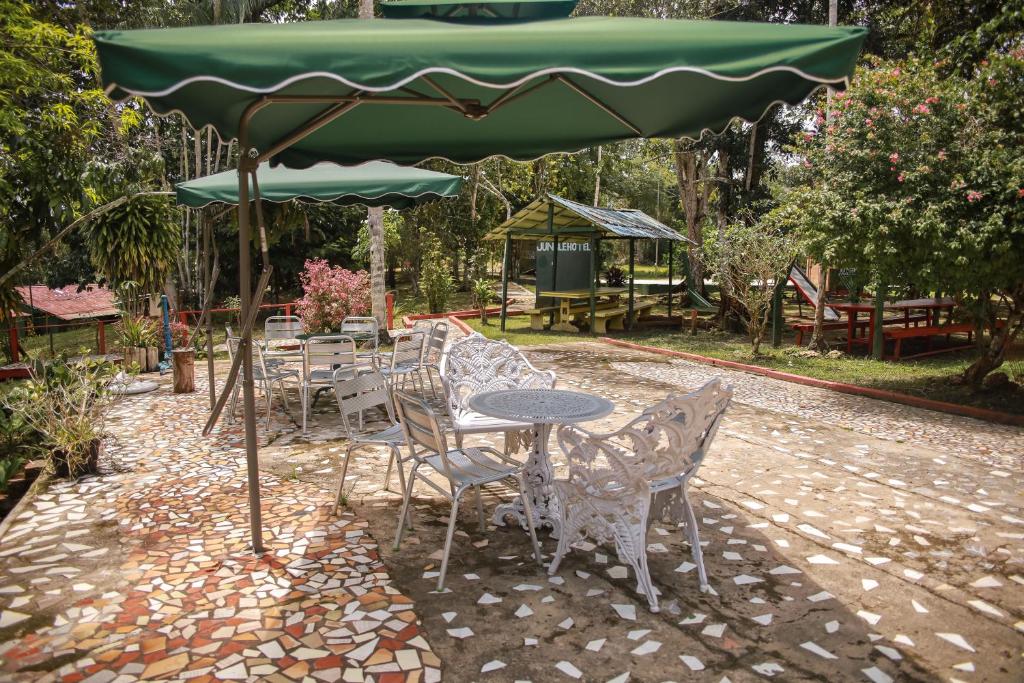  Amazonia Jungle Hotel