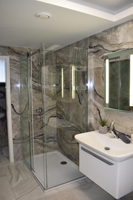 GRAND HARRACHOV PENSION v centru - 14