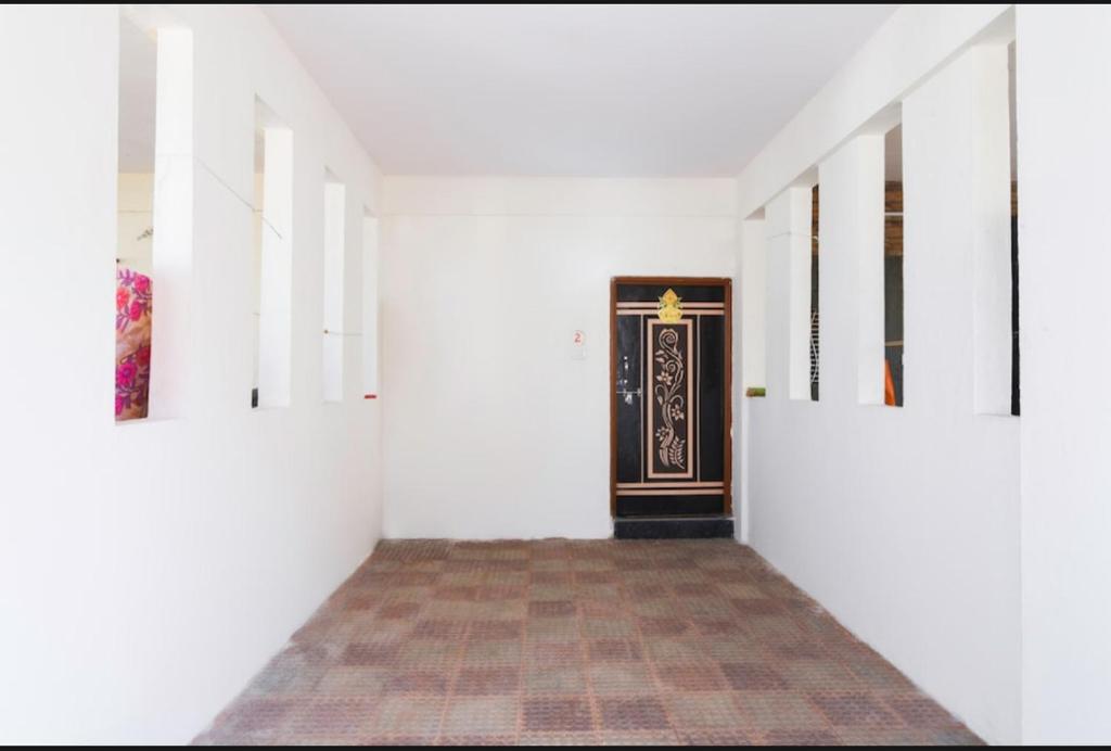 Fotografie z fotogalerie ubytování AMBIENT HOME STAY, In Nashik v destinaci Nášik