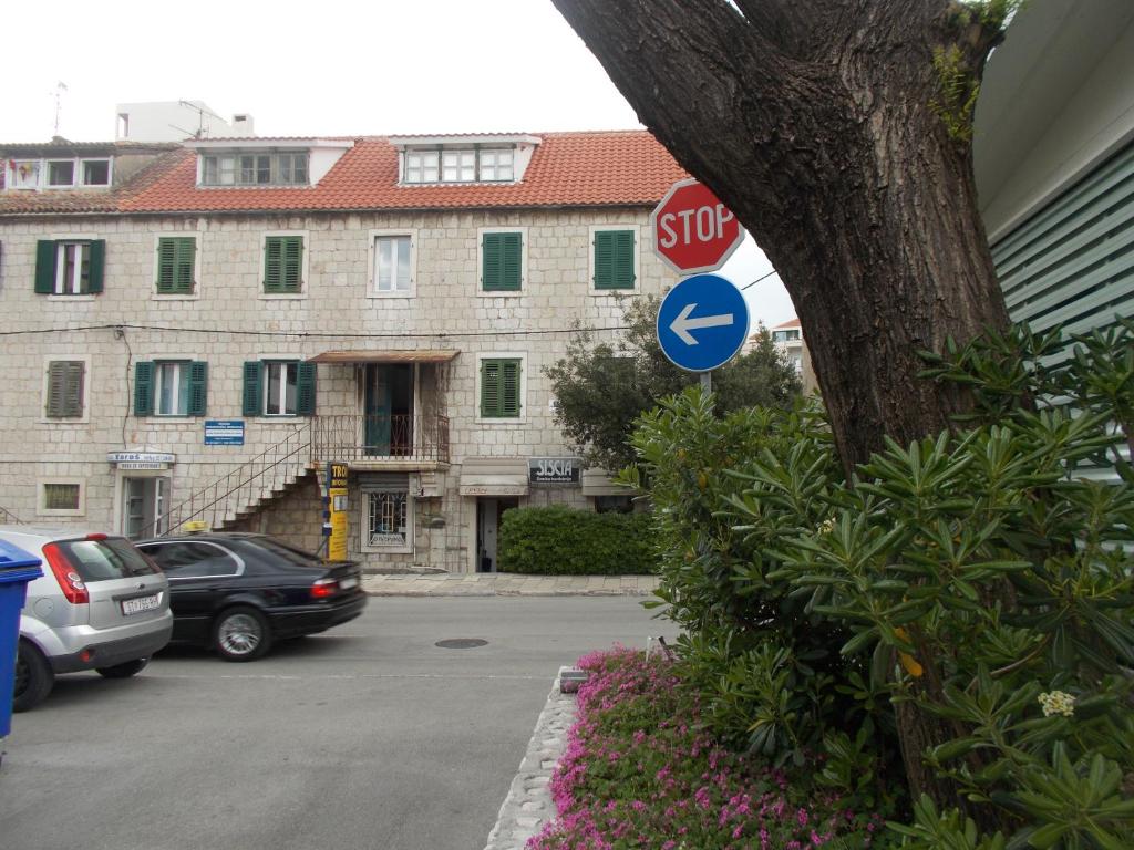 Budova, v ktorej sa apartmán nachádza