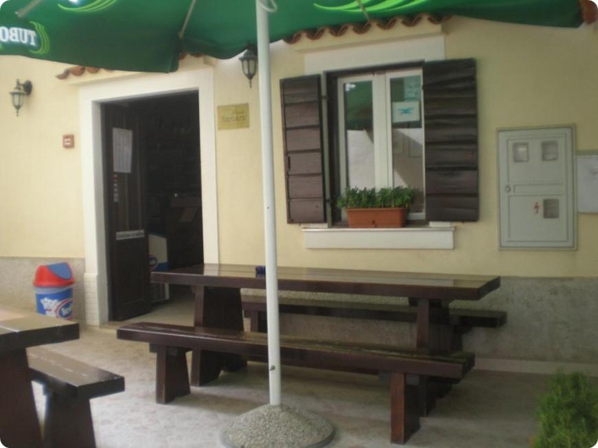 Patio nebo venkovní prostory v ubytování Apartment in Susak with air conditioning, W-LAN (3865-6)