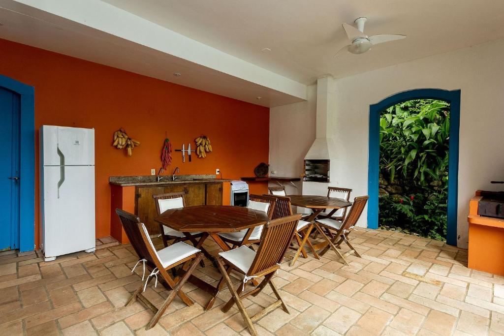  Fazenda Colonial na praia Domingas Dias em Ubatuba