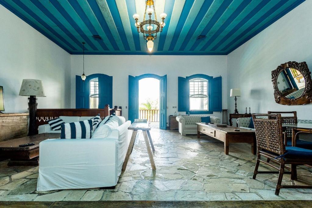  Fazenda Colonial na praia Domingas Dias em Ubatuba