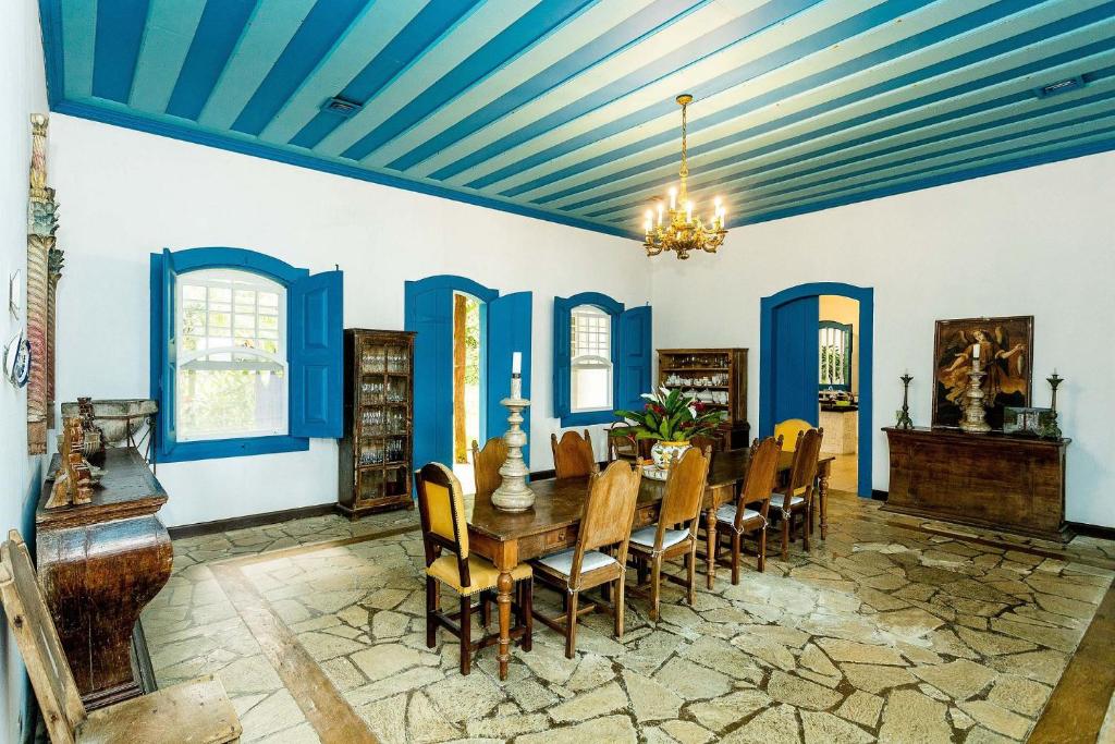  Fazenda Colonial na praia Domingas Dias em Ubatuba