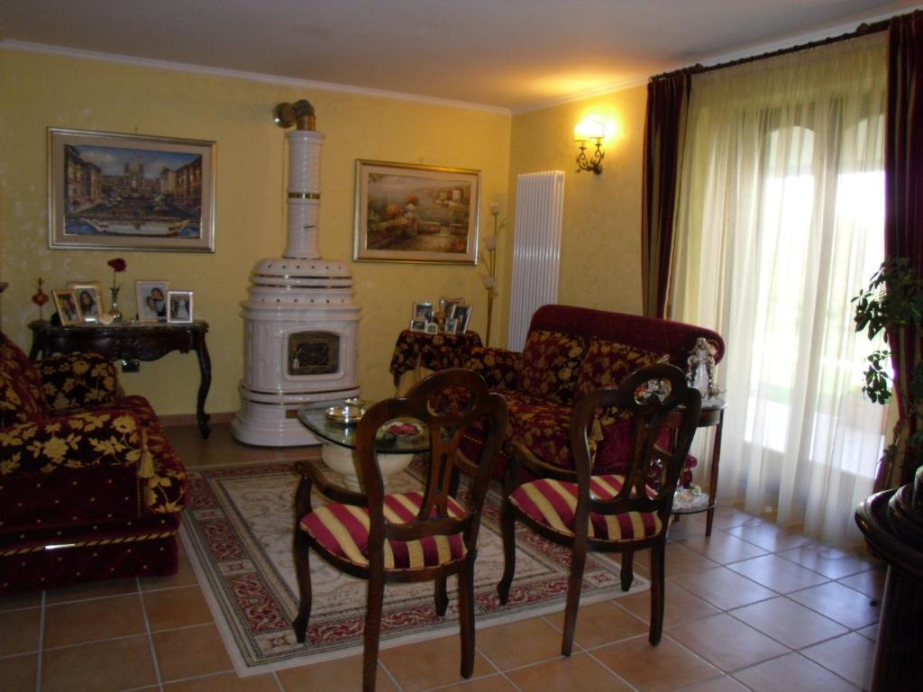 A seating area at B&B Il Cantico