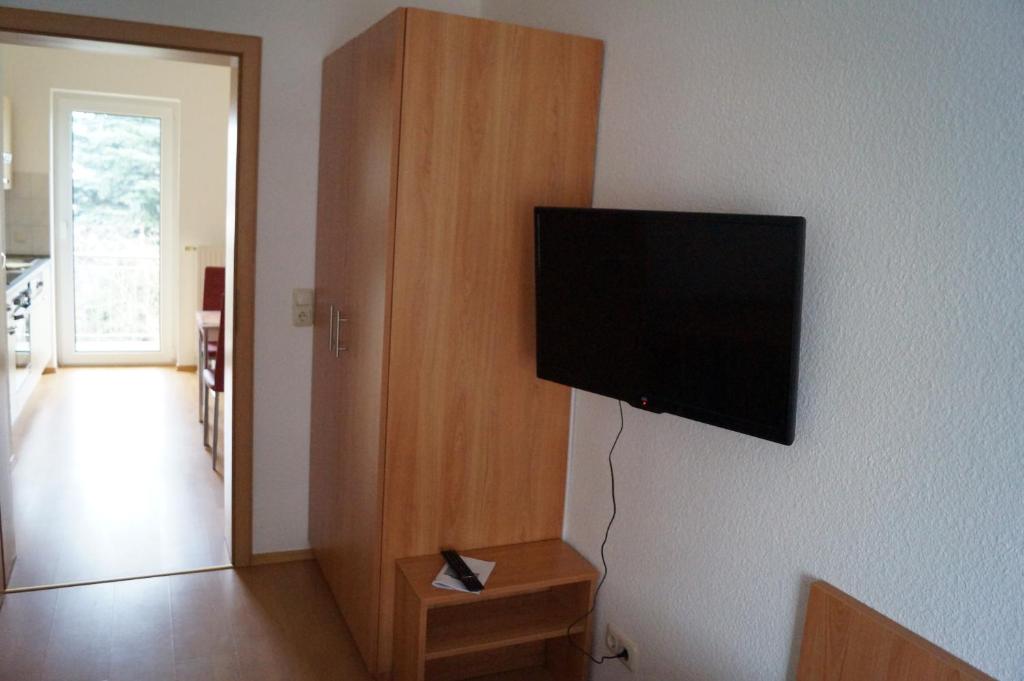 Ferienwohnung Holzhausen - Two-Bedroom Apartment With Balcony