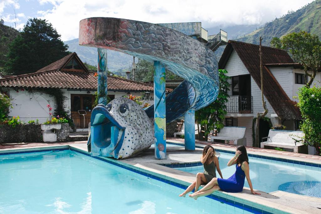 Bazén v ubytování Hosteria Casa Giralda nebo v jeho okolí
