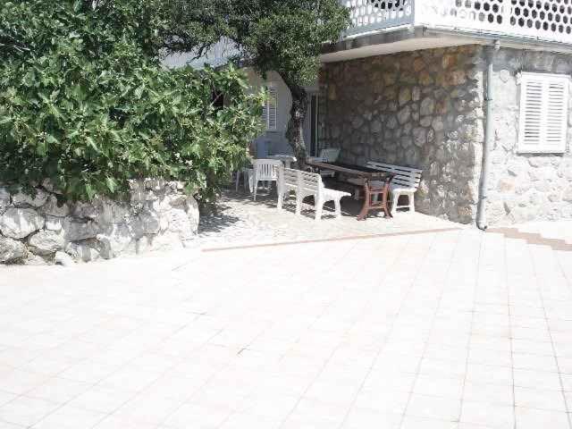 Two-Bedroom Apartment in Vrbnik II