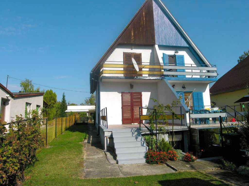 Holiday home Balatonlelle/Balaton 19071 8638 Balatonlelle kép - 1
