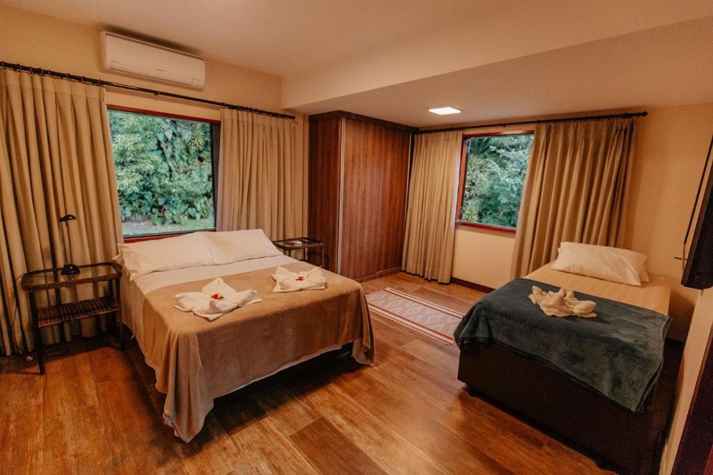  Chácara Comary (espaço inteiro)