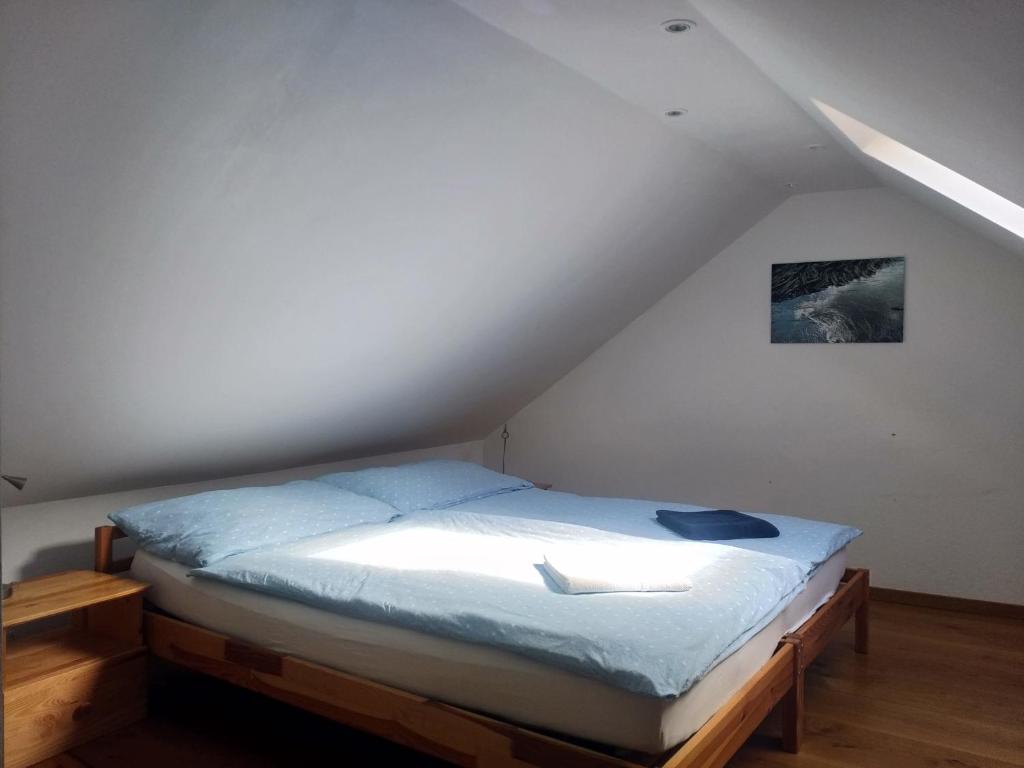 Postel nebo postele na pokoji v ubytování Guesthouse "Castello del Nucleo"