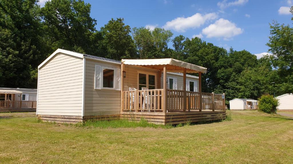 Gallery image of Mobil-Home XXL 4 chambres - Camping La Colline in Virton