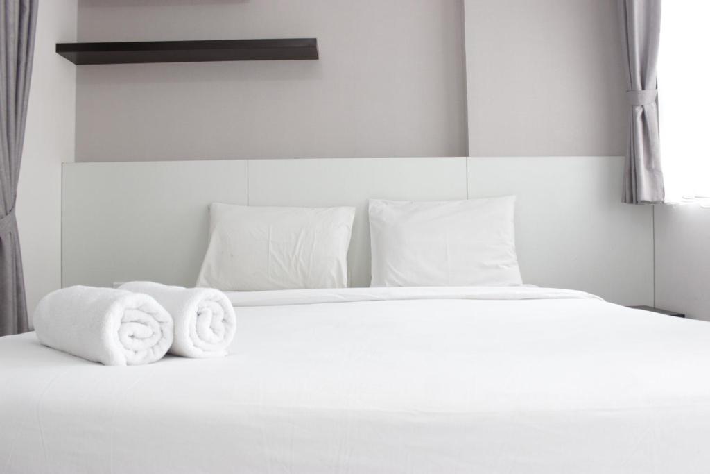 Artistic 1BR Apartment at Gateway Pasteur near Exit Toll Pasteur By Travelio