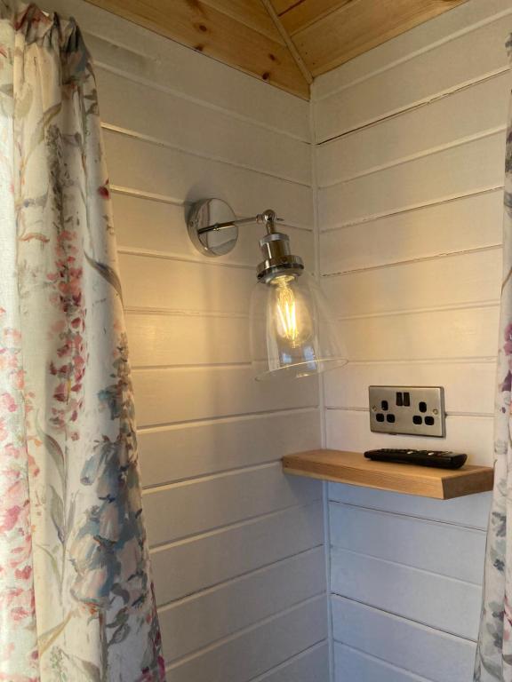 Köök või kööginurk majutusasutuses The Cedar Tiny House
