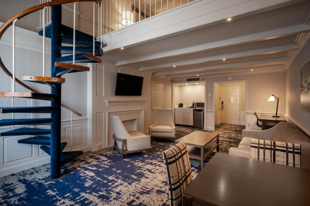 Crowne Plaza Albany - The Desmond Hotel - 