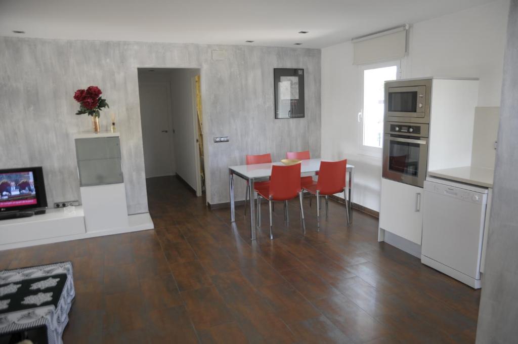 Kuchyňa alebo kuchynka v ubytovaní Encantador apartamento en S'Agaró-Platja de Aro