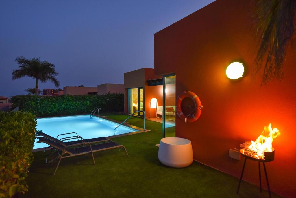 The swimming pool at or close to Albatross by VillaGranCanaria