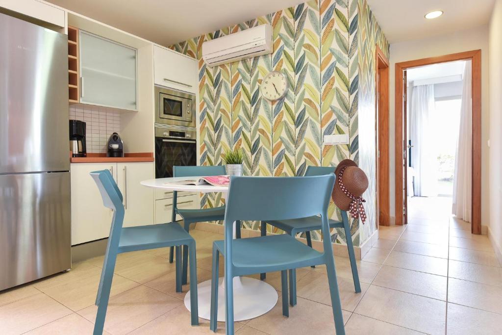 A kitchen or kitchenette at Albatross by VillaGranCanaria