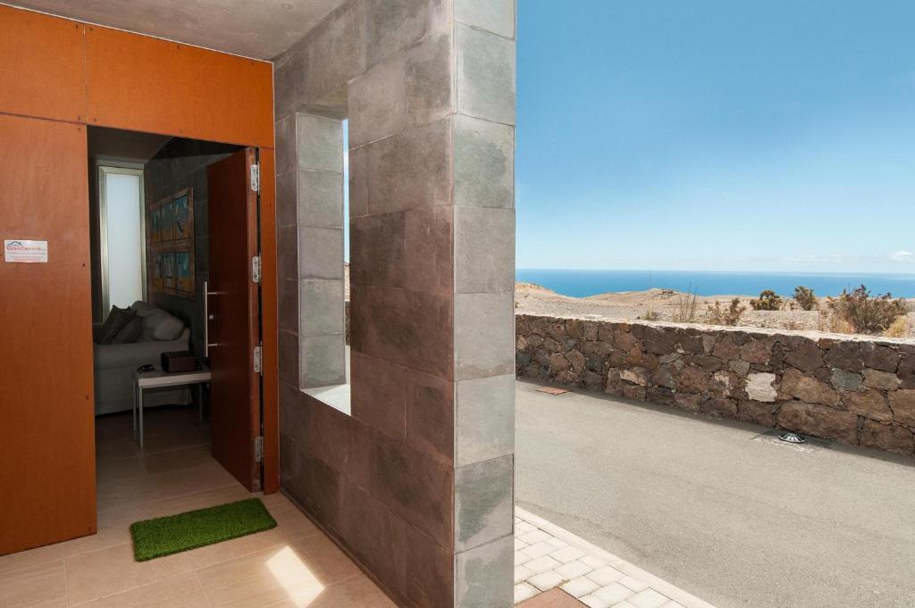 A general sea view or a sea view taken from A villát
