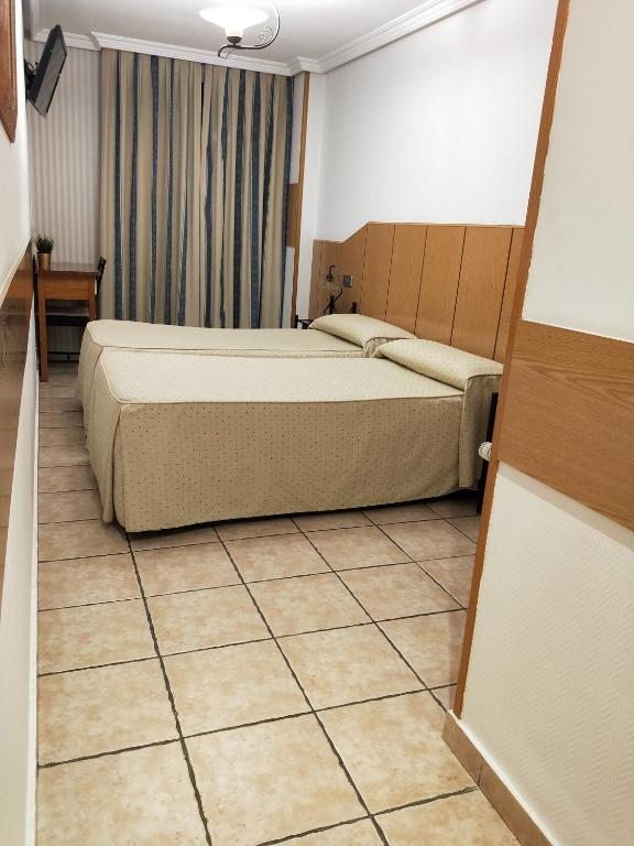 Hostal Maria Ronda - 10