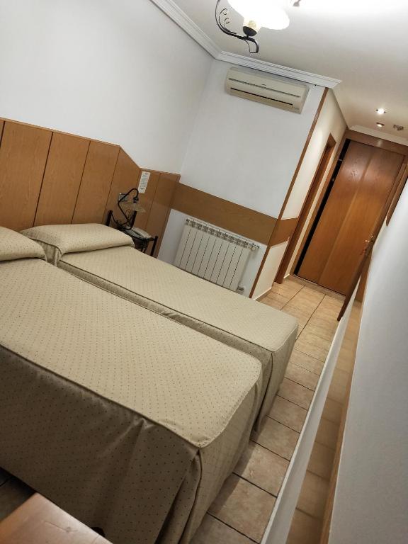 Hostal Maria Ronda - 11