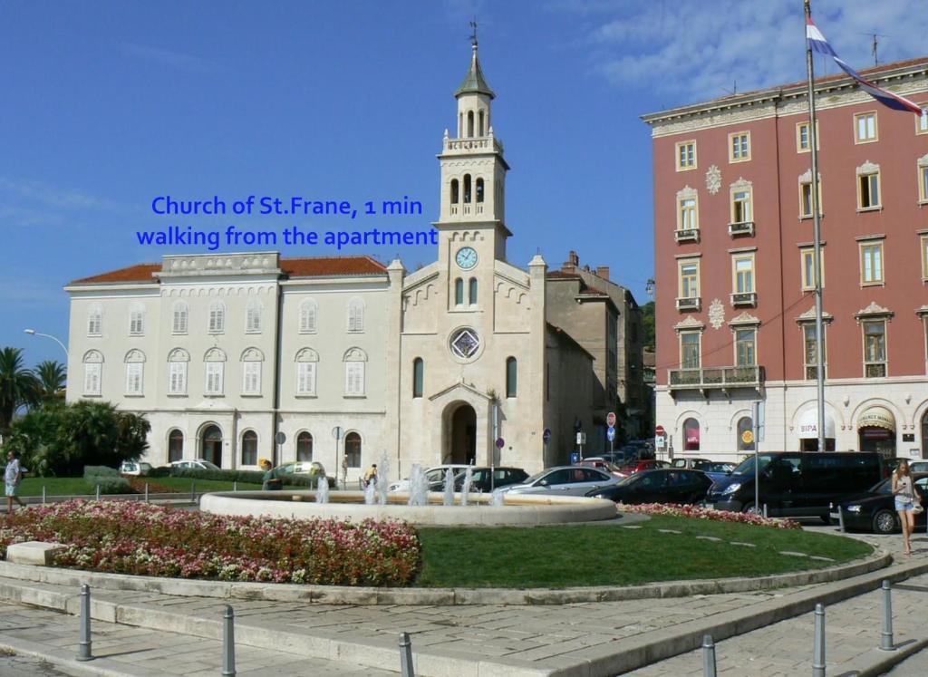 Budova, v ktorej sa apartmán nachádza