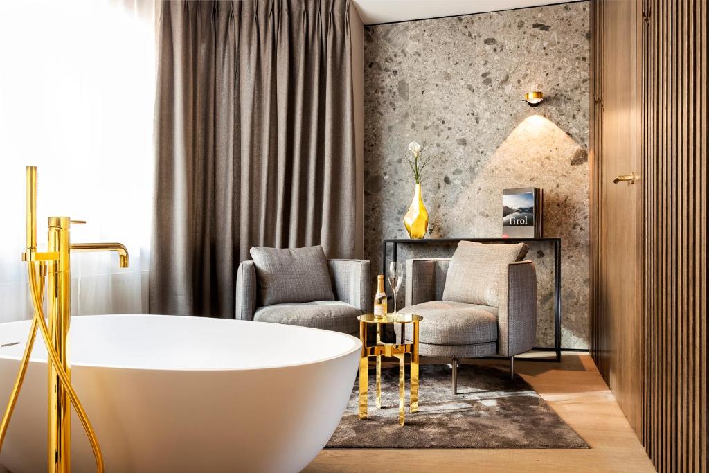 Hotel Innsbruck - Junior Suite Inspiriert Vom Goldenen Dach