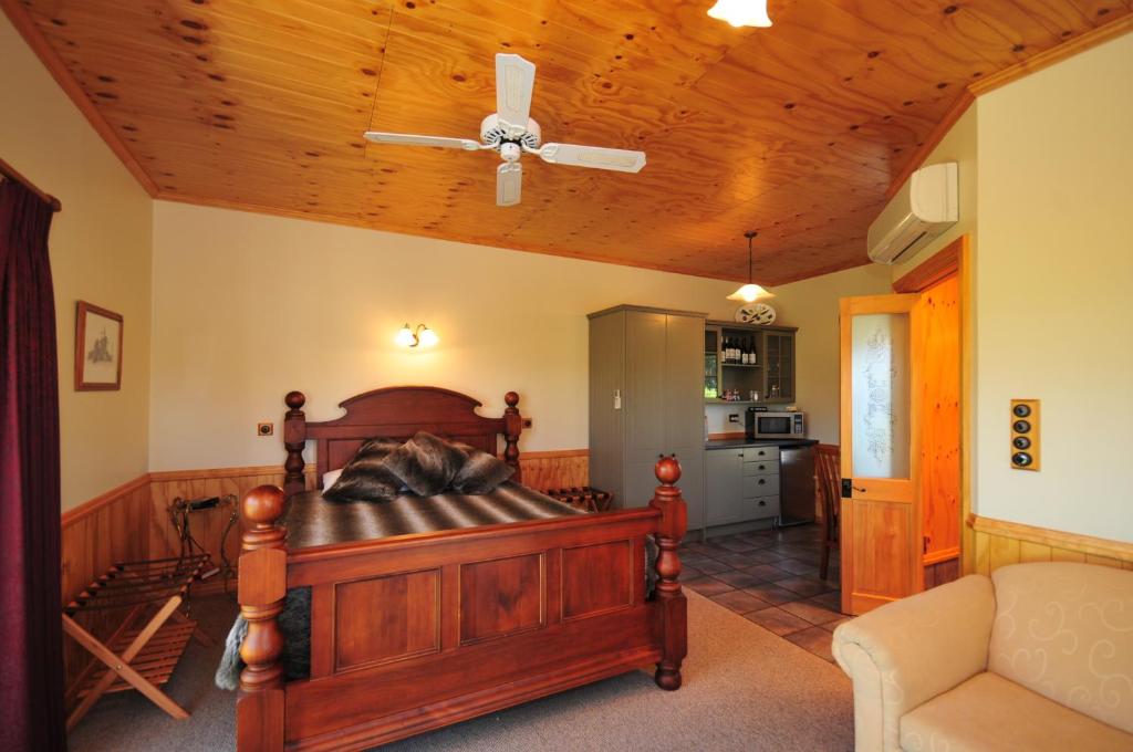 River Rock Estate - Resim 37