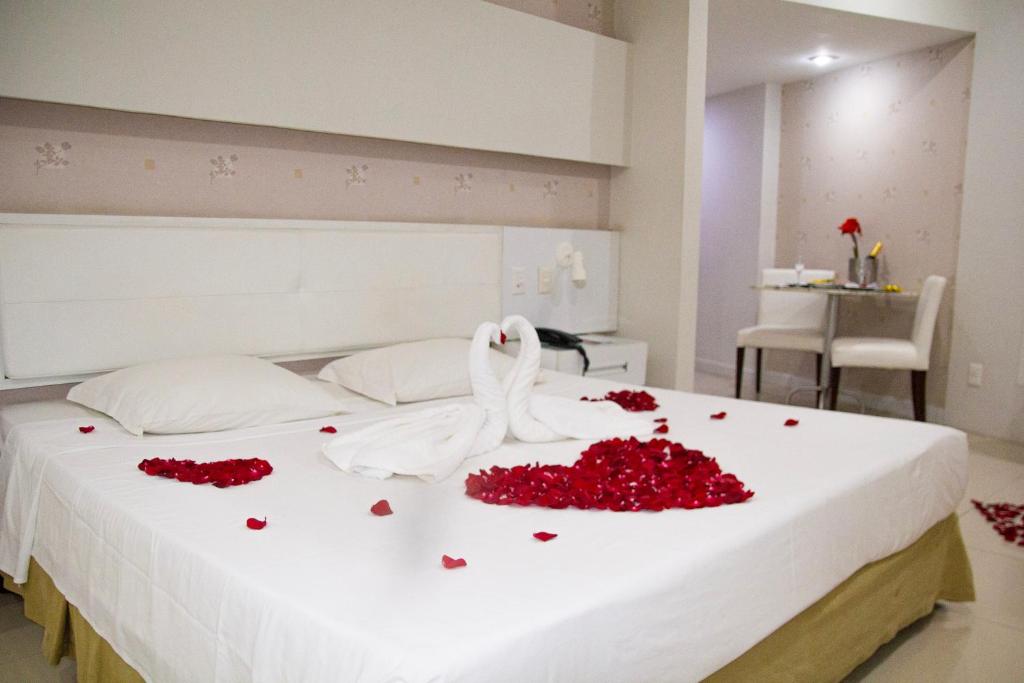 Postel nebo postele na pokoji v ubytování Bahiamar Hotel