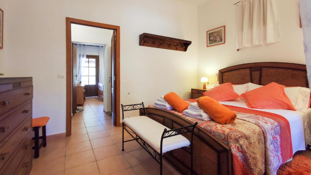 CASA IBICENCA CON PISCINA PRIVADA MUY CONFORTABLE, San Jose ...