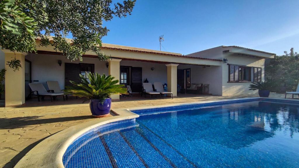 Casa Ibicenca Con Piscina Privada