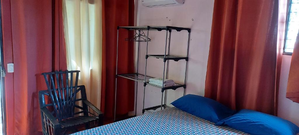 Postel nebo postele na pokoji v ubytování Hostal y cabinas anita-and rafting tour!