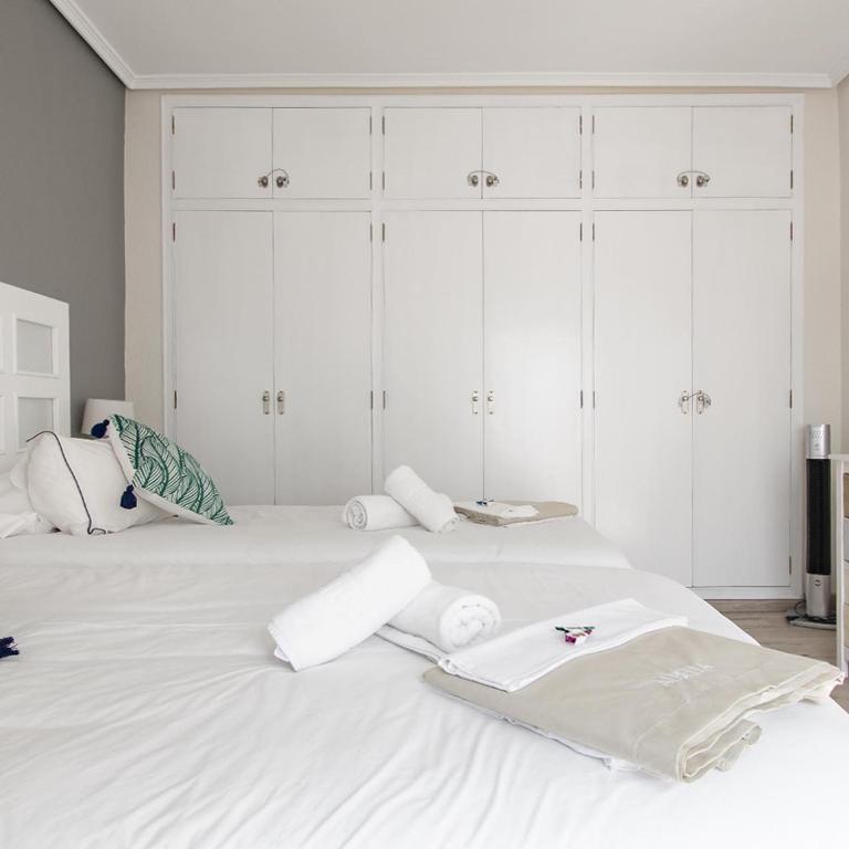 Apartamento Turistico Los Viaductos (España Albentosa ...
