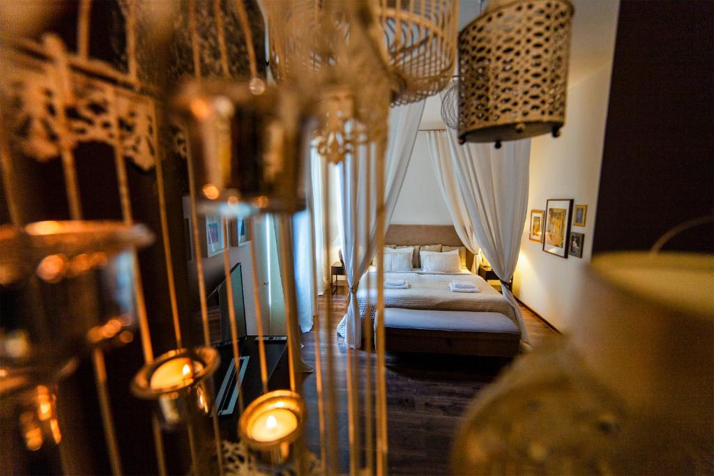 Posteľ alebo postele v izbe v ubytovaní Lounge Apartments