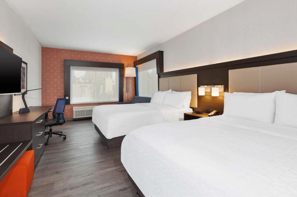 Holiday Inn Express & Suites Jersey City - Holland Tunnel, an IHG Hotel - 