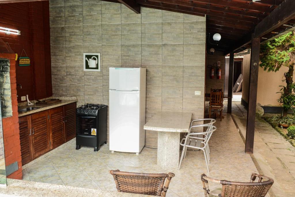  SUPER CASA de 10 suítes no coração de Teresópolis